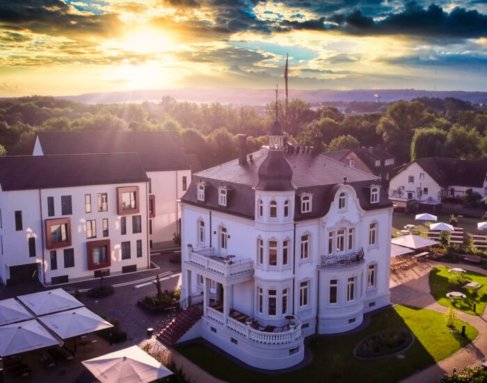 Drohnenaufnahme hôtel villa raab